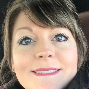 Meet your Posher, Macie